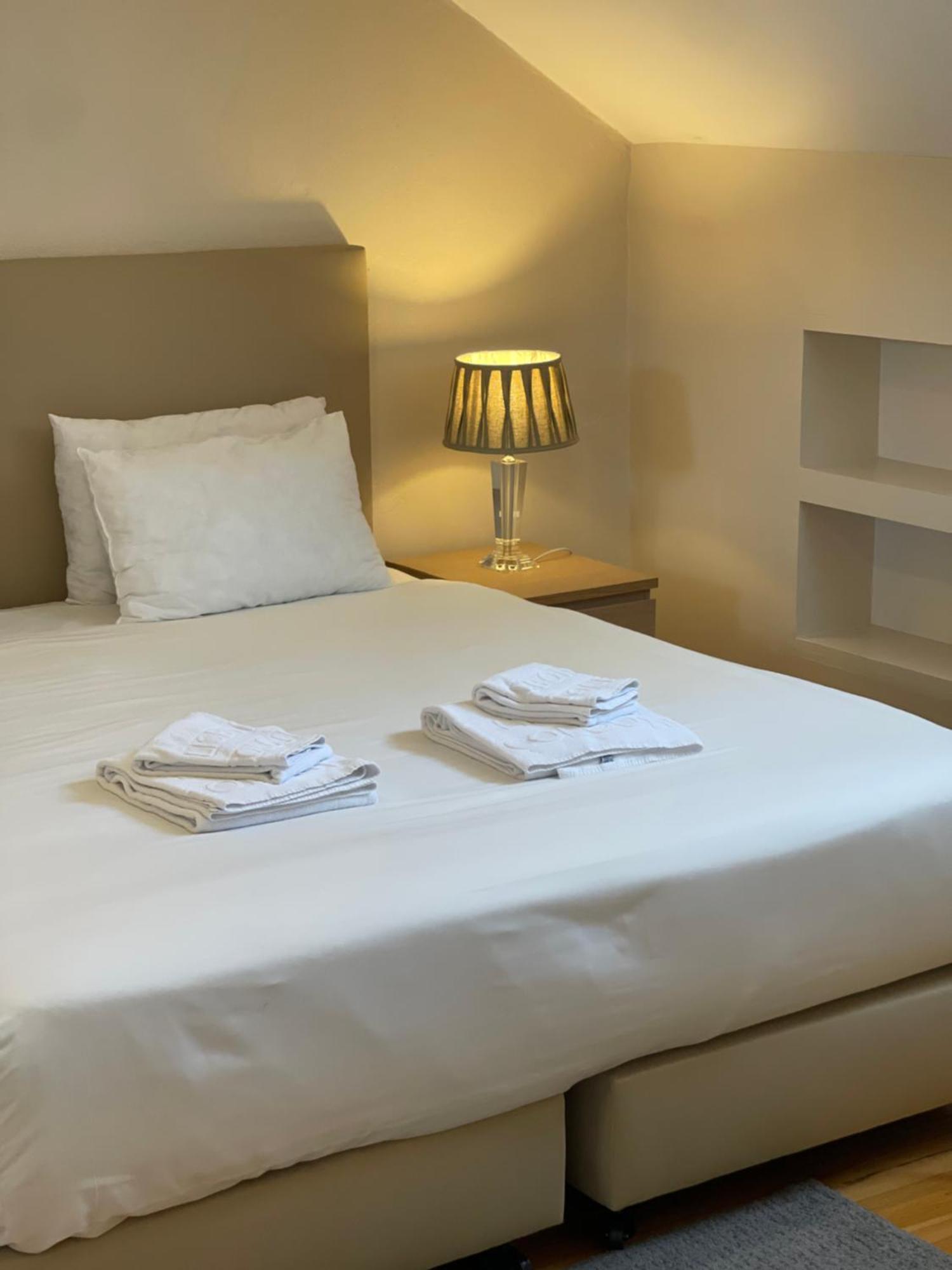 Beautiful Apartment Bairro Alto - River View Lissabon Buitenkant foto